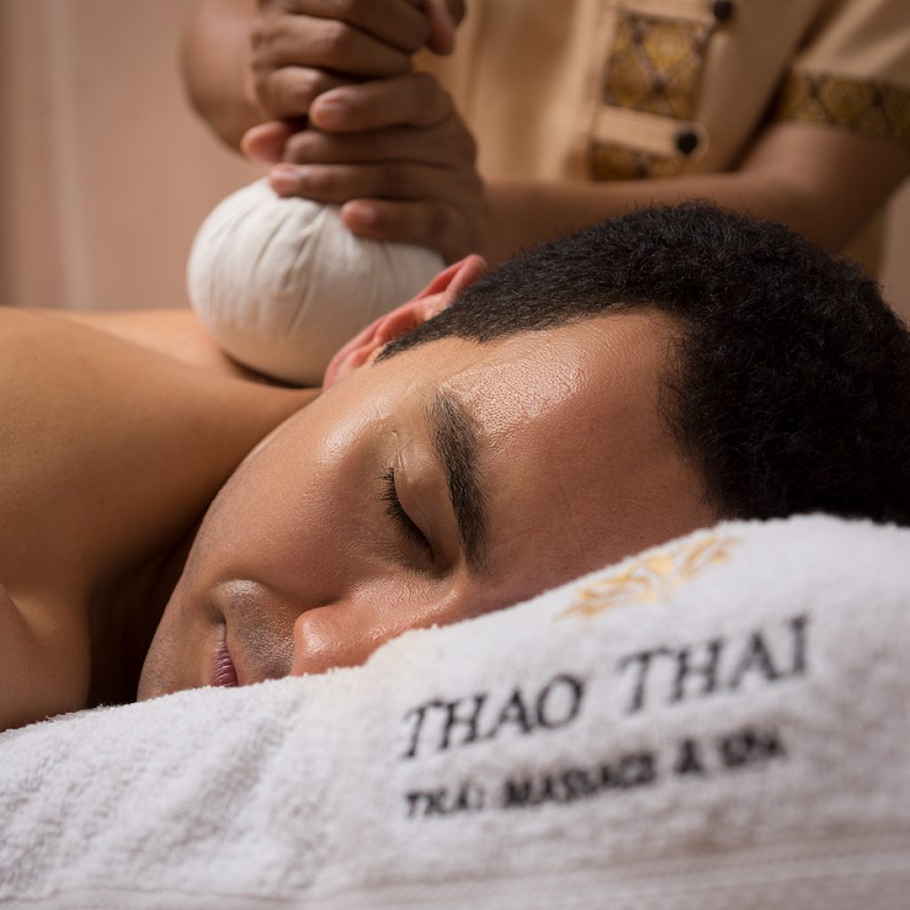 masaz stemplami ziolowymi 1 1024x1024 - Prana SPA i Thao Thai, czyli tajemnice dalekowschodnich masaży